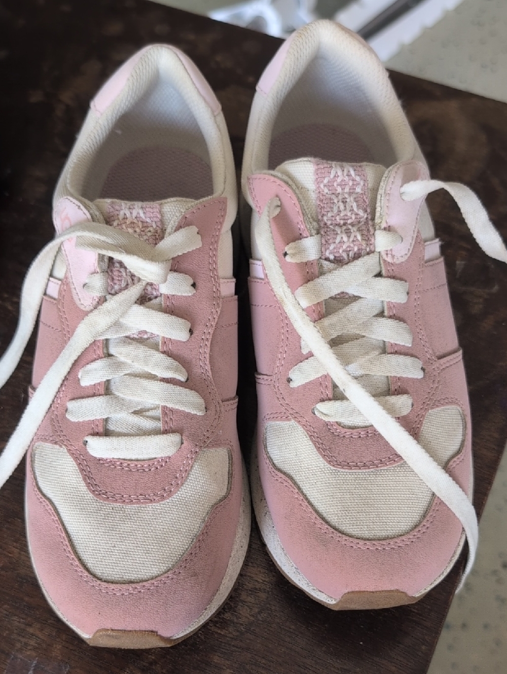 pink women ugg sneakers